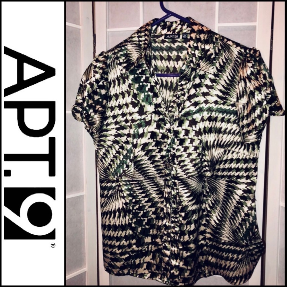 Apt 9 green & brown pattern fitted button down